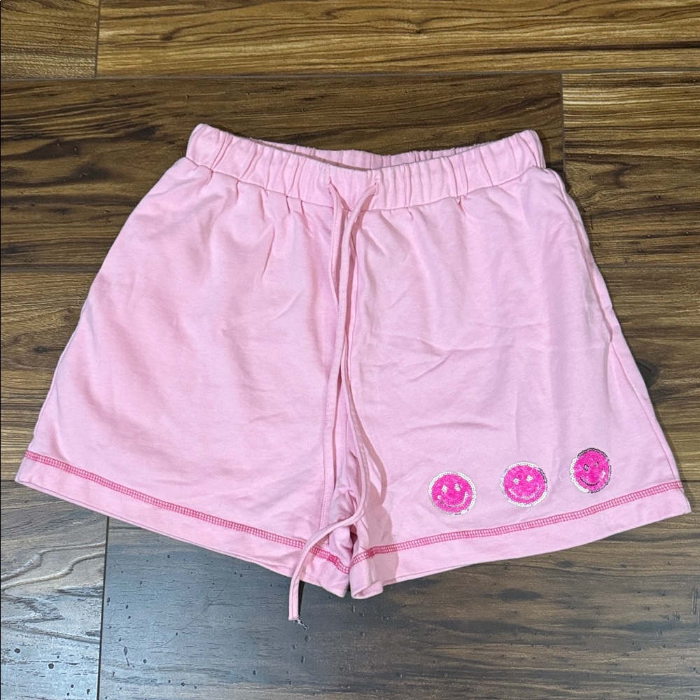 Fantastic Fawn Pink Smiley shorts medium